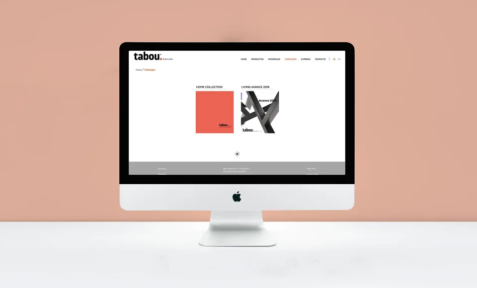 Ordenador con la web de Tabou Design mostrando dos colecciones de producto distintas